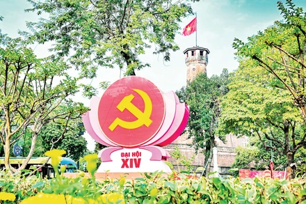 Thủ đô Hà Nội được trang hoàng nhân dịp Đại hội XIV của Đảng. (Ảnh: Bảo Long)