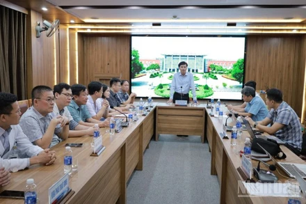 Bác sĩ chuyên khoa II Phan Xuân Nam, Giám đốc Bệnh viện Đa khoa tỉnh Quảng Trị thông tin về các ca nhiễm khuẩn vết mổ bởi vi khuẩn hiếm gặp.