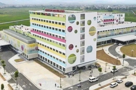 Bệnh viện Nhi Trung ương cơ sở 2 được xây dựng khang trang và hiện đại chính thức đi vào hoạt động phục vụ công tác chăm sóc sức khỏe cho bệnh nhi. 