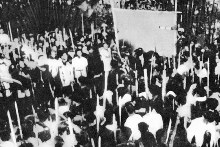 Khởi nghĩa giành chính quyền ở Sài Gòn ngày 25/8/1945. (Ảnh tư liệu)