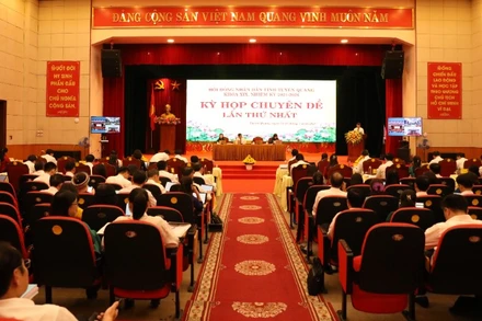 Toàn cảnh kỳ họp.