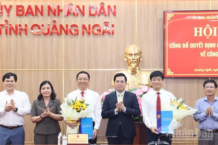 Tập thể lãnh đạo Ủy ban nhân dân tỉnh Quảng Ngãi nhiệm kỳ 2021-2026.