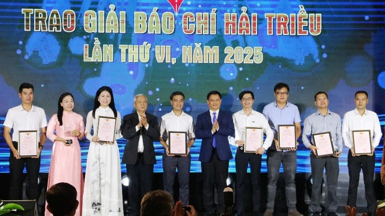 Trao Giải Báo chí Hải Triều lần thứ VI cho các tác giả, nhóm tác giả xuất sắc. 5-937.jpg
