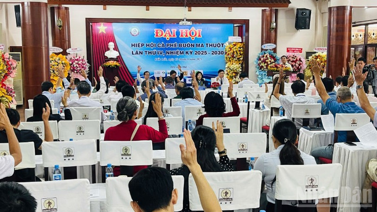 Đại hội thông qua phương hướng và các chỉ tiêu nhiệm kỳ 2025-2030. ndo_br_img-0831-117.jpg