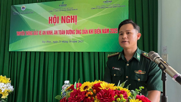 Đồn Biên phòng Tuy Hòa tuyên truyền an ninh, an toàn đường ống dẫn khí biển năm 2025, kết hợp tuyên truyền chống khai thác thủy sản bất hợp pháp, không báo cáo và không theo quy định (IUU). img-0686-2835.jpg