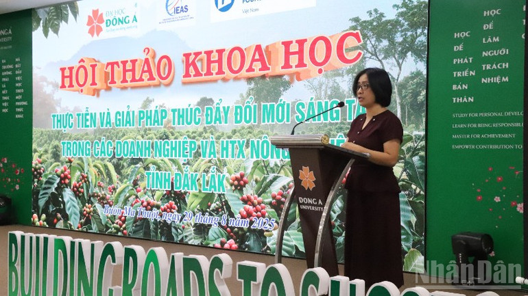 Các đại biểu thảo luận tại hội thảo. ndo_br_img-3947-8213.jpg