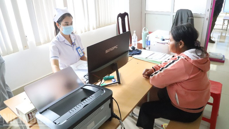 Các bệnh nhân được điều trị Khoa Ngoại thận-Tiết niệu, Bệnh viện đa khoa vùng Tây Nguyên trong năm 2024 liên quan đến sự cố máy tán sỏi bị hỏng được mời lên khám lại miễn phí. ndo_bl_img-4894-7609.jpg