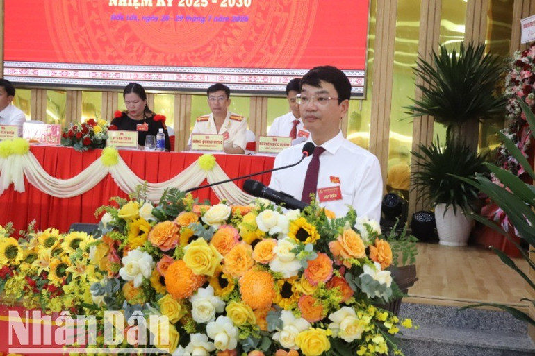 Bí thư Đảng ủy phường Ea Kao Đặng Gia Duẩn. img-2076-5312.jpg
