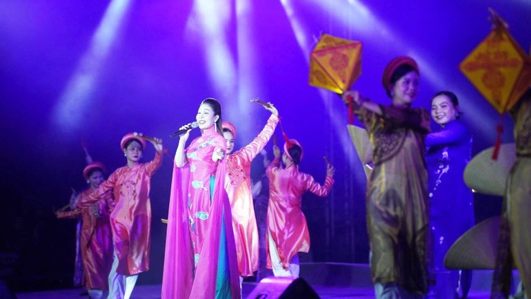 ការសម្តែងបានបង្កើតឡើងវិញនូវសម្រស់បុរាណនៃរាជធានីបុរាណ។ 4-499.jpg