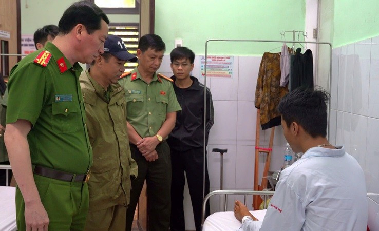 Tấm gương dũng cảm của Trung sĩ Phan Lương Hải là minh chứng rõ nét cho hình ảnh người chiến sĩ Công an nhân dân. 6.jpg