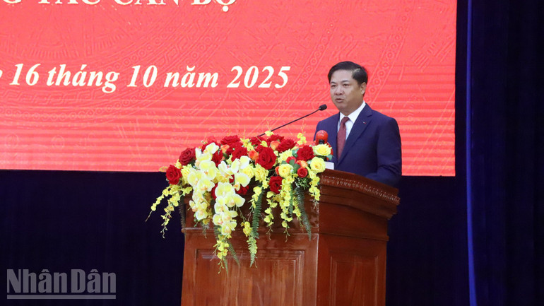 Đồng chí Lương Nguyễn Minh Triết, tân Bí thư Tỉnh ủy Đắk Lắk phát biểu nhận nhiệm vụ. ndo_bl_img-6809-492.jpg