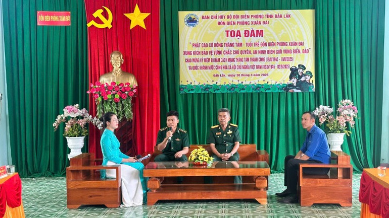 Đồn Biên phòng Xuân Đài tổ chức Tọa đàm với chủ đề “Phất cao cờ hồng tháng Tám - Tuổi trẻ Đồn Biên phòng Xuân Đài xung kích bảo vệ vững chắc chủ quyền, an ninh biên giới vùng biển, đảo”. img-0727-8962.jpg