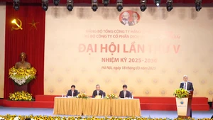Đảng bộ Tổng công ty Hàng không Việt Nam đoàn kết, sáng tạo, bản lĩnh, hành động đưa Vietnam Airlines bay cao, vươn xa