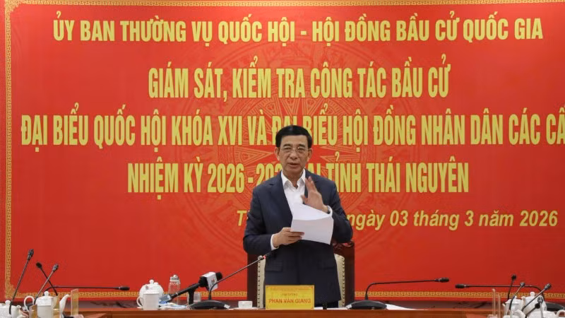 Đại tướng Phan Văn Giang phát biểu tại buổi giám sát, kiểm tra. (Ảnh: TUẤN SƠN)