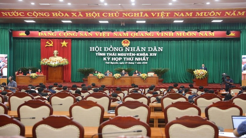 Kỳ họp có sự tham gia của 112 đại biểu từ Hội đồng nhân dân tỉnh Thái Nguyên cũ và Bắc Kạn cũ. (Ảnh: TUẤN SƠN). 6-7402.jpg