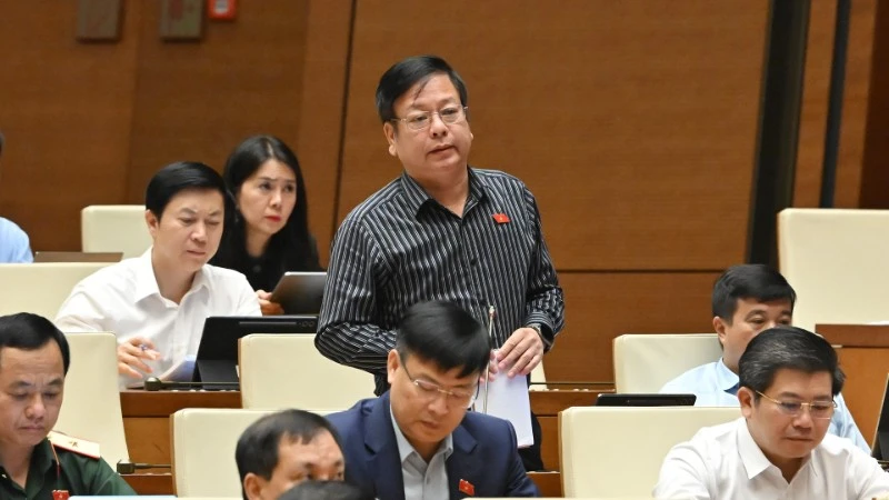 Quốc hội thảo luận sửa đổi Luật Hộ tịch: Đề xuất ủy quyền ký giấy khai tử và ghi nhận gia đình LGBT