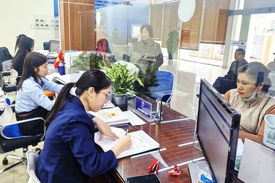 Khuyến khích người dân sử dụng dịch vụ công trực tuyến