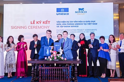 Lễ ký kết giữa UNESCO và SOVICO.