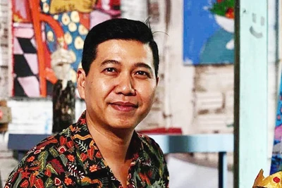 Vẽ để níu thanh xuân đang trôi