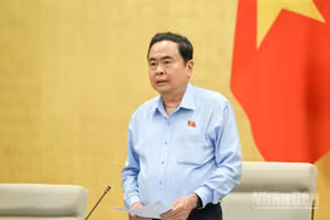 Chủ tịch Quốc hội Trần Thanh Mẫn, Chủ tịch Hội đồng Bầu cử quốc gia phát biểu tại phiên họp. (Ảnh: DUY LINH)