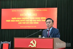 Đồng chí Trần Cẩm Tú, Ủy viên Bộ Chính trị, Thường trực Ban Bí thư, Bí thư Đảng ủy các cơ quan Đảng Trung ương phát biểu kết luận hội nghị. (Ảnh: DUY LINH)