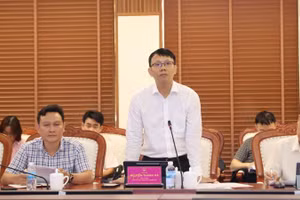Phó Chủ tịch Ủy ban nhân dân tỉnh Nguyễn Thanh Hà phát biểu tại buổi làm việc.