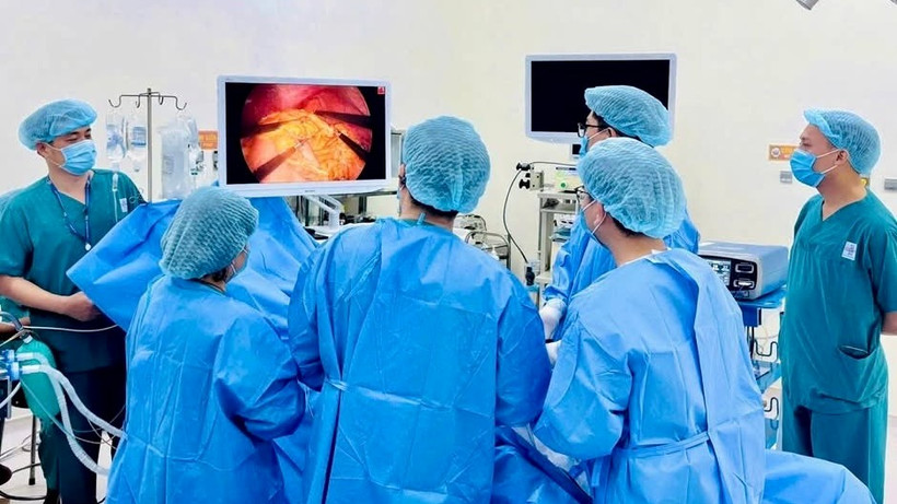 Một ca can thiệp điều trị ung thư đại trực tràng.