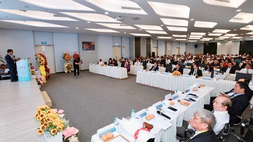 Quang cảnh hội nghị khoa học Bệnh viện Gia An 115.