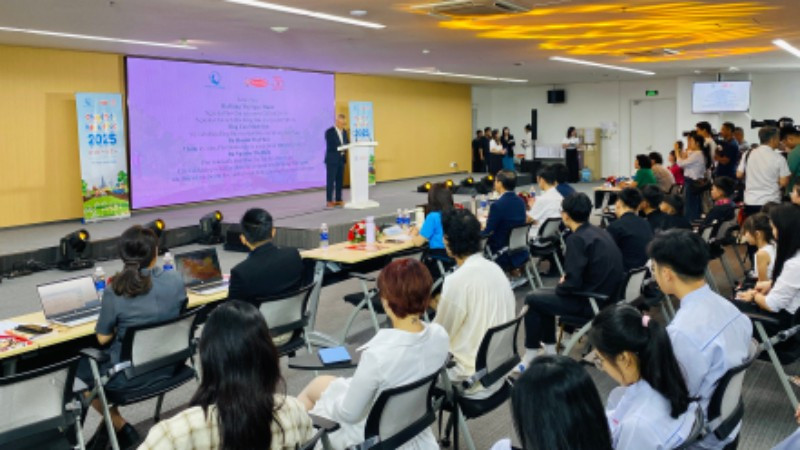 Quang cảnh tổ chức chương trình "Chuyến đi hạnh phúc".