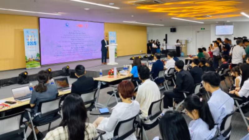 Quang cảnh tổ chức chương trình "Chuyến đi hạnh phúc".