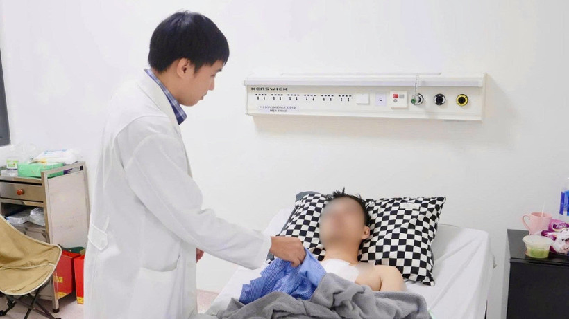Bệnh nhân T. hồi phục sau phẫu thuật.