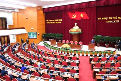 Sessão de encerramento da 14ª Conferência do 13º Comitê Central do Partido. (Foto: DANG KHOA)