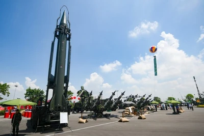 Tổ hợp tên lửa Scud-B của Quân đội nhân dân Việt Nam tại Triển lãm thành tựu đất nước. (Ảnh THẾ ĐẠI)