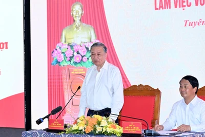 Tổng Bí thư Tô Lâm chủ trì buổi làm việc với Ban Thường vụ Tỉnh ủy Tuyên Quang. (Ảnh: ĐĂNG KHOA) 