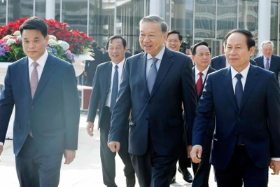 Tổng Bí thư Tô Lâm đến dự cuộc làm việc với Ban Chấp hành Đảng bộ thành phố Hải Phòng. Ảnh: Thống Nhất/TTXVN