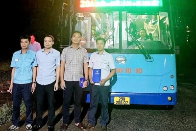 Tuyến buýt đến xã đảo Minh Châu đã chính thức được vận hành từ ngày 1/10/2025.