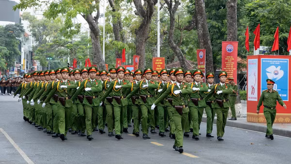 Công an Hải Phòng phấn đấu xứng đáng là lực lượng nòng cốt trong sự nghiệp bảo vệ an ninh quốc gia, giữ gìn trật tự an toàn xã hội của đất nước, thành phố.