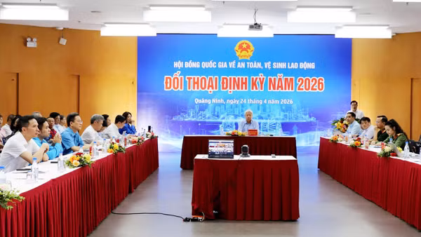 Quang cảnh đối thoại. (Ảnh Moha)