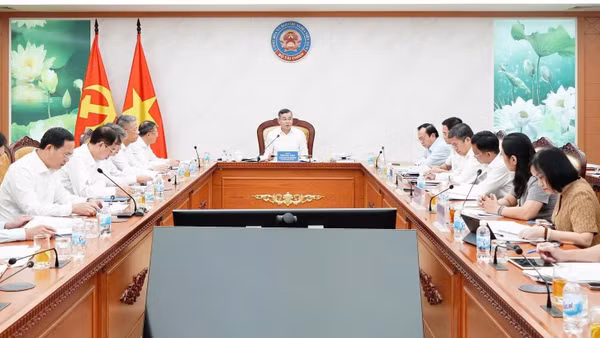 Quang cảnh buổi làm việc.