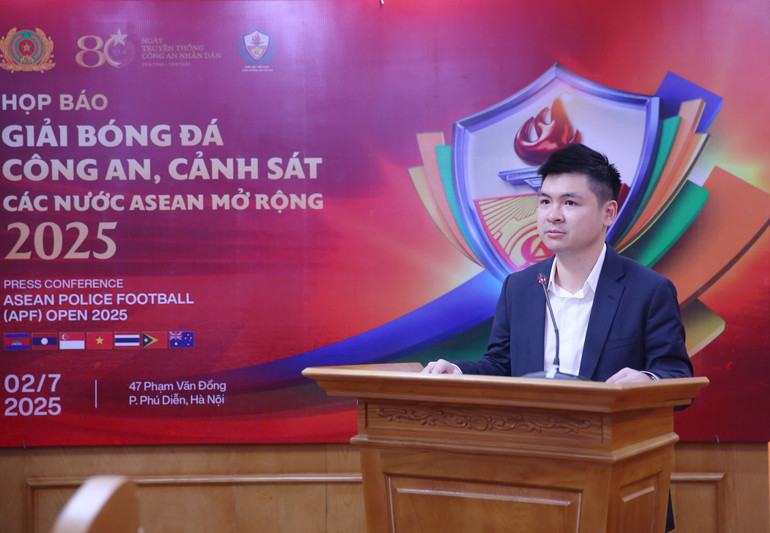 Ông Đỗ Vinh Quang - Phó Chủ tịch Tập đoàn T&T Group phát biểu tại buổi họp báo. 187bdf3e6194d6ca8f85.jpg
