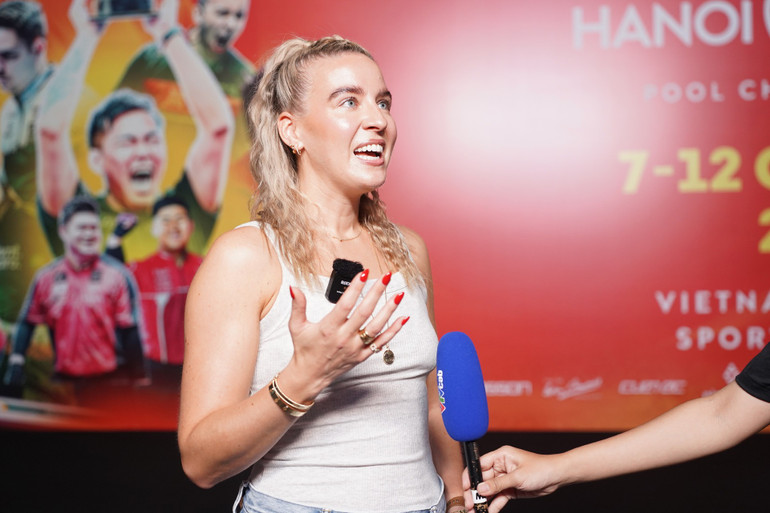Zástupkyně Matchroom Multi Sport Emily Frazer je z třetí série nadšená. mai08791.jpg