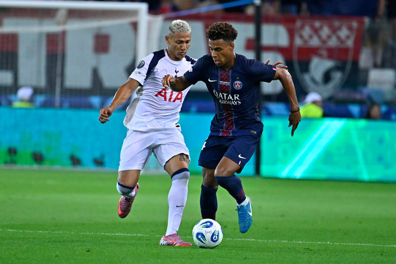 39-supercup-doue-cgxlq1-copy.jpg