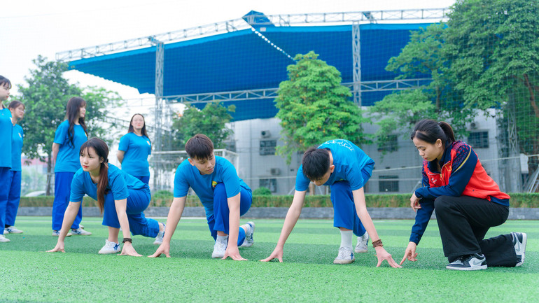 Sứ mệnh thầm lặng của nhà vô địch đi bộ Thu Trang son02619-copy.jpg