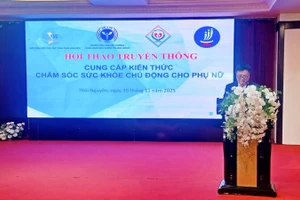 Hội thảo cung cấp nhiều kiến thức thiết thực, bổ ích về chăm sóc sức khỏe cho phụ nữ.