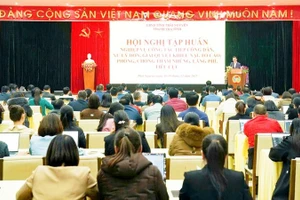 Thanh tra tỉnh Thái Nguyên coi trọng bồi dưỡng chuyên môn, nghiệp vụ, đạo đức cho đội ngũ cán bộ.