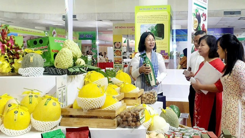 Sử dụng nền tảng số để bán hàng đã giúp nhiều cá nhân, hợp tác xã, đơn vị kinh doanh quảng bá và tiêu thụ được nhiều sản phẩm hơn.