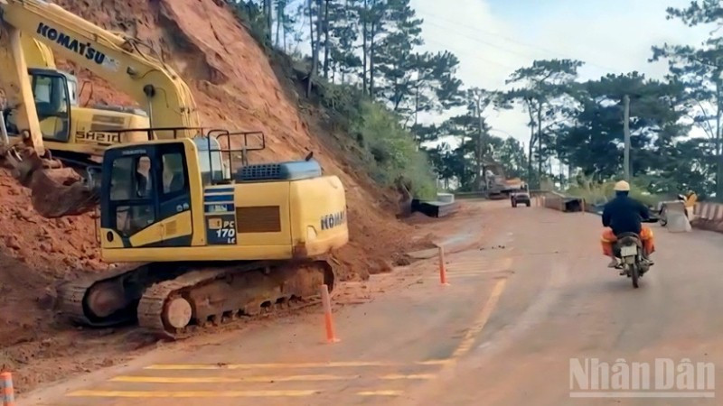 Từ 9 giờ sáng 11/12, thông tuyến trở lại đèo D'Ran, cùng với đèo Prenn, Mimosa cũng đã cho phép lưu thông trở lại, hiện cửa ngõ vào Đà Lạt cơ bản thông suốt.