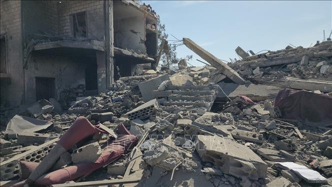 Cảnh đổ nát sau cuộc không kích của Israel tại Ansar, Liban ngày 6/3/2026. (Ảnh: THX/TTXVN)