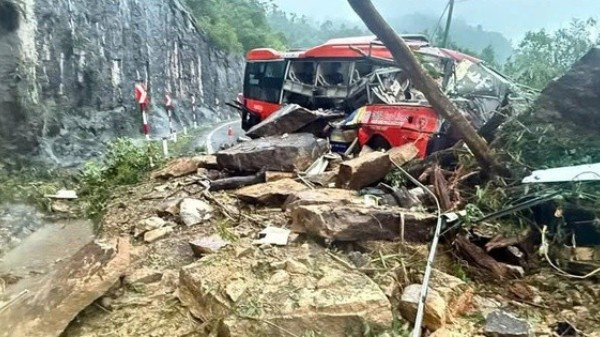 Hiện trường vụ sạt lở.