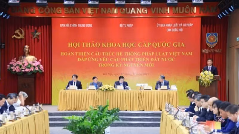 Hội thảo khoa học cấp quốc gia “Hoàn thiện cấu trúc hệ thống pháp luật Việt Nam đáp ứng yêu cầu phát triển đất nước trong kỷ nguyên mới”.